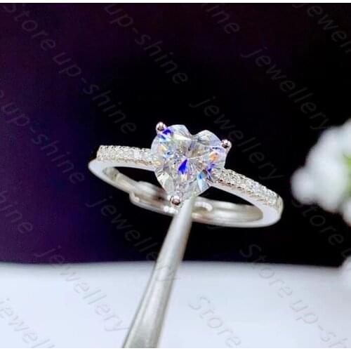 Luxury atmosphere womens 925 silver Moissan diamond ring engagement party gift jewelry