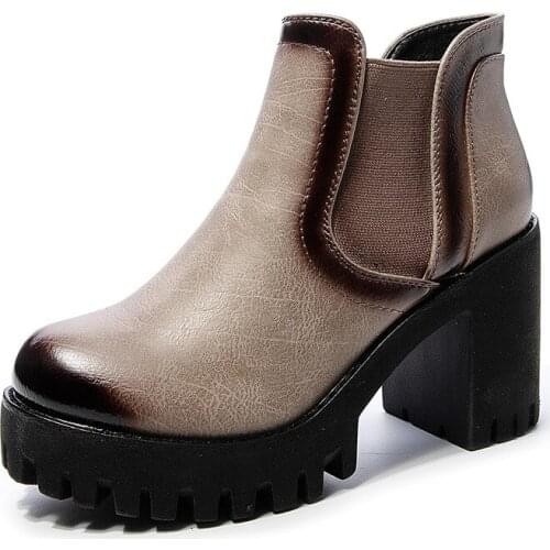 Hot!Autumn Winter New Martin Boot Female Ankle Boot Versatile Leather Shoes Leather Brogues Heel Female Shoes Casual High Heels