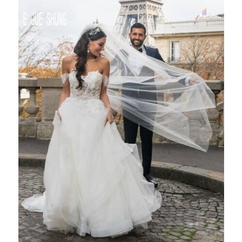 E JUE SHUNG Off Shoulder Bobo Wedding Dresses Open Back Organza Tulle Ruffles Lace Appliques Bridal Gowns Vestido De Noiva