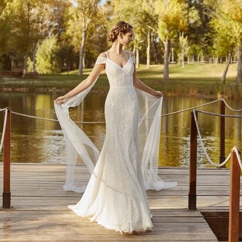 Boho Wedding Dresses Mermaid Lace Off the Shoulder V Neck Sexy Backless Beach Bridal Gowns 2021 with Long Tulle Train Spaghetti