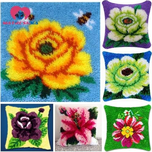 Flowers latch hook pillow carpet embroidery do it yourself cross stitch pillow Hobby crafts diy rugs home decoration foamiran