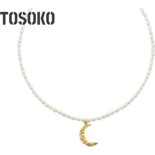 TOSOKO Stainless Steel Jewelry Pleated Moon Crescent Pearl Necklace Lady Elegant Clavicle Chain BSP735