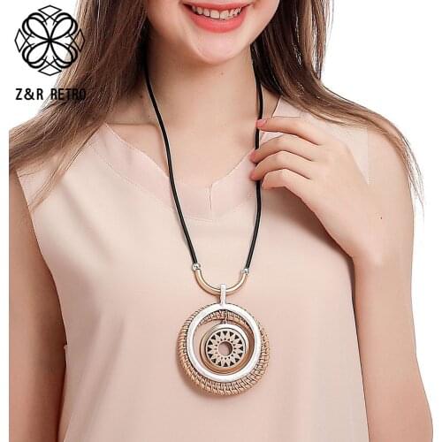 Gold Color Long Chain Necklace 2021 Fashion Big Round Statement Suspension Pendant Costume Jewelry for Women Vintage Accessories