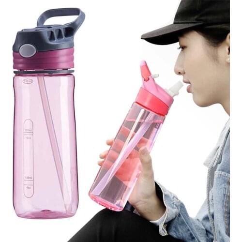 Water Plastic Bottle 550ml Gourde En Plastique Sport Shaker Bottle Protein Shaker Drink Bottle Plastic With Straw Travel