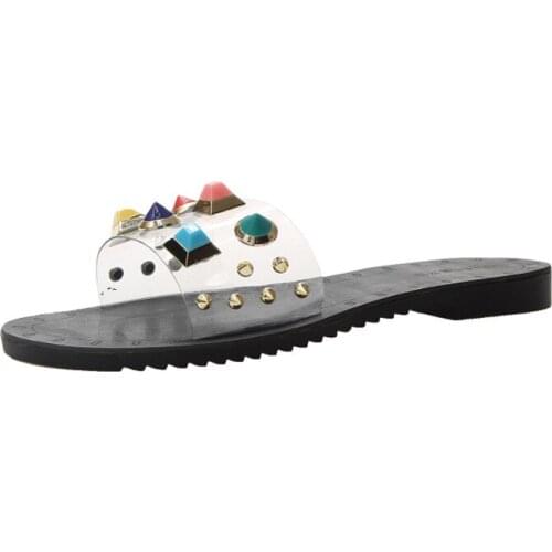 Ladies Slides 2019 Summer New Hot Rivet Slippers Women Cute Flat Fashion Womens Slippers Casual Woman Flats Slipper