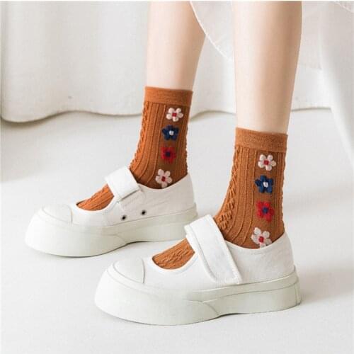 Ladies Japanese Harajuku Women Socks Popsocket With Flowers Funny Socks Autumn Winter Women Kawaii Girls Calcetines Mujer