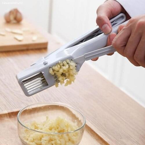 Dual-Purpose Sliced Garlic Press Kitchen Supplies Home Accessories Multi-Purpose Hand Twister Garlic Masher Household Items