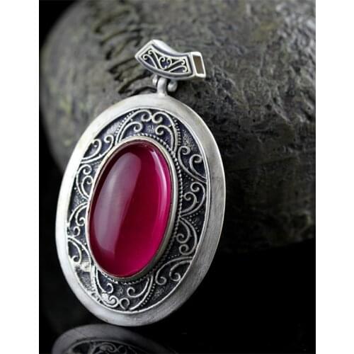 The character of fine silver hand inlaid folk style female red corundum exquisite pendant