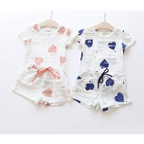 New girls' Korean love short sleeve T-shirt + shorts suit childrens summer suit childrens suit