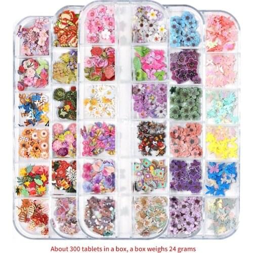 Nail Products Category: Nail Sequins Material: wood pulp sheet Item No. Color: 19 models Color classification: gold, black, red