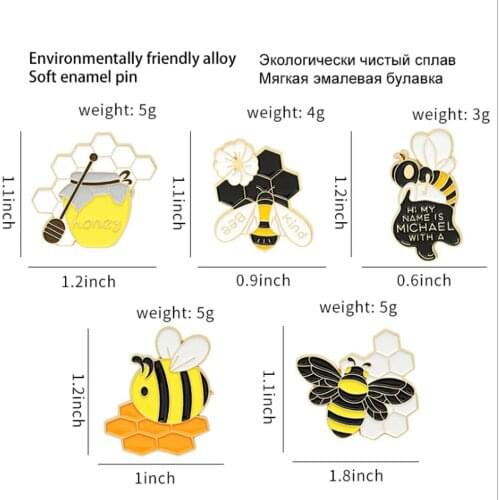 New 20Pcs 5 Styles Honeybee Brooch Lapel Pin Action Figure Toy