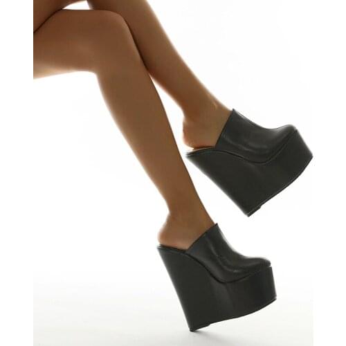 NEW Women Shoes Ladies Slippers Girls Wedges Flip Flops Sandals Heels Outdoor Slippers Beach Shoes Woman Slippers Zapatos Mujer