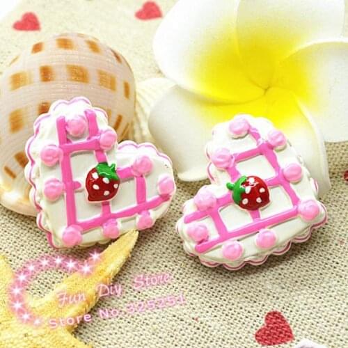 Cute resin cake with starwberry Cabochon Flat back for decoration 30pcs/lot 30mm