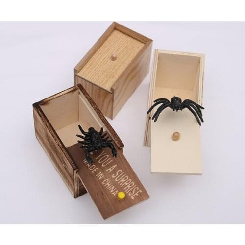 NEW Funny Scare Box Wooden Prank Spider Hidden in Case Great Quality Prank-Wooden Scarebox Interesting Play Trick Joke Toys Gift