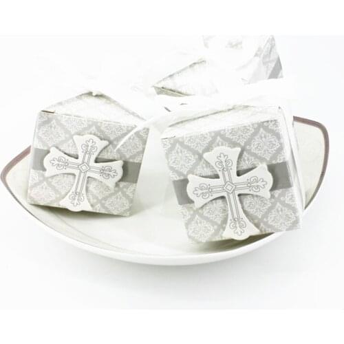 Festival supplies creative white candy chocolate paper gift box for wedding birthday tea party favor decoration Wh