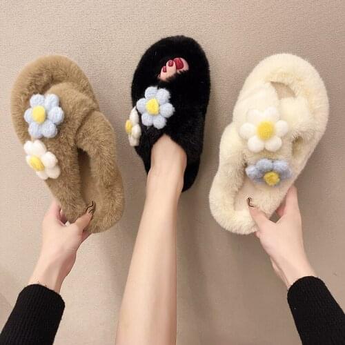 Flock Female Shoes Slippers Flat Flower Slides Fashion Low Fur Flip Flops 2021 Soft Luxury Plush Floral Fabric Rubber Rome