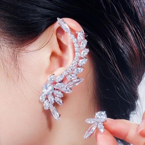 CWWZircons Asymmetric Feather Shape Shiny Cubic Zirconia Long Big Ear Cuff Stud Earrings for Women Fashioin Party Jewelry CZ626