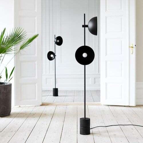American Simple and Creative Personalized Floor Lamp Nordic Modern Study Living Room Bedroom Dining Room Metal Floor Lamp