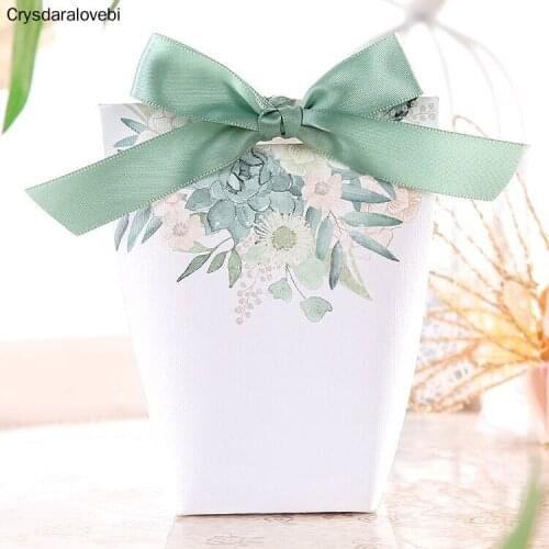 50pcs New White/Green flowers Wedding Favors Candy Boxes Bomboniere Save the date Gift Box Party Chocolate Box three designs