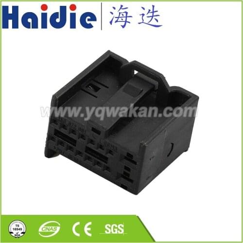 Automotive connector door motor motor door module plug 1K0972961 1K0 972 961