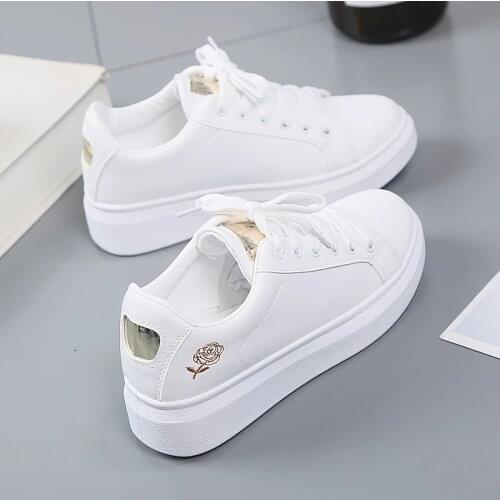Women Casual Shoes New Spring Women Shoes Fashion Embroidered White Sneakers Breathable Flower Lace-Up Sneakers Zapatillas Mujer