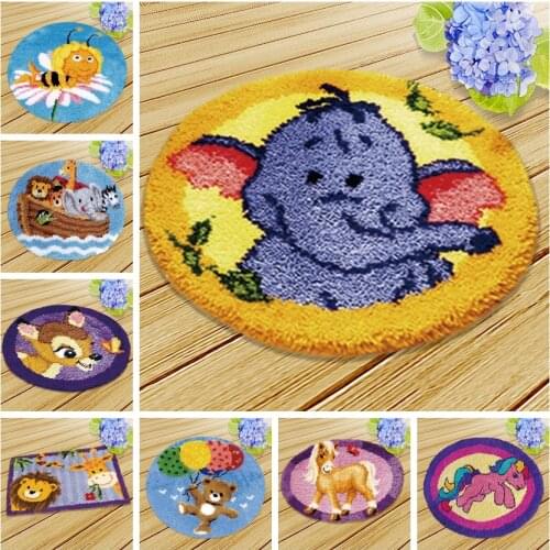High quality cartoon Knooppakket Smyrna Latch Hook Kits Diy Button Cushion Animals Needlework Mat Klink Haak Kussen Bloem Gift
