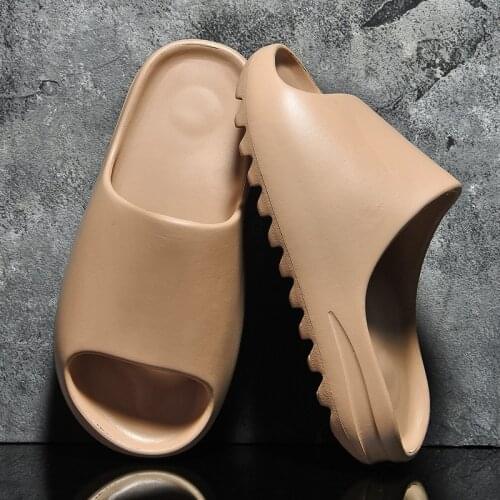 UVRCOS Footwear