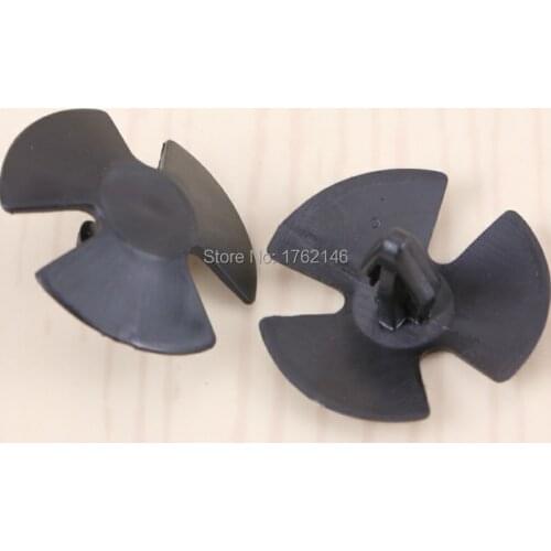 100x Hood Silencer Insulation Pad Retaining Trim Clips 4878883AA For Chrysler 300 Dodge Journey Ram 1500 Jeep 2001-2017