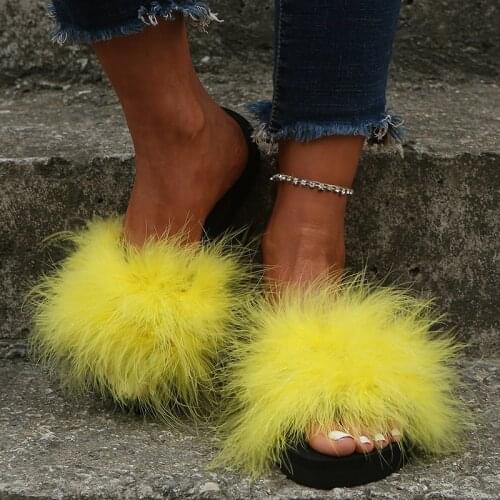 Woman New 2021 Red Platform Slippers Summer Home Furry Flip Flops Outdoor Beach Black Closed Toe Female Sandals Platform