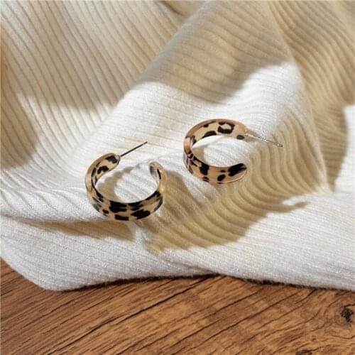 MXME Leopard Print Hoop Earrings Ear Circle Loop Simple Hypoallergenic Earrings
