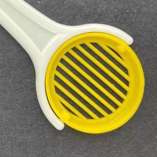 2Pcs Hand Held Beekeeping Bee Queen Cage Catcher Beekeeper Hive Equipments Apiculture Accessory Tools
