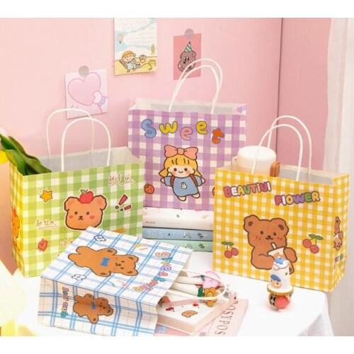 Paper carrying girl simple design lovely environmental protection strong durable packaging gift box bag J05