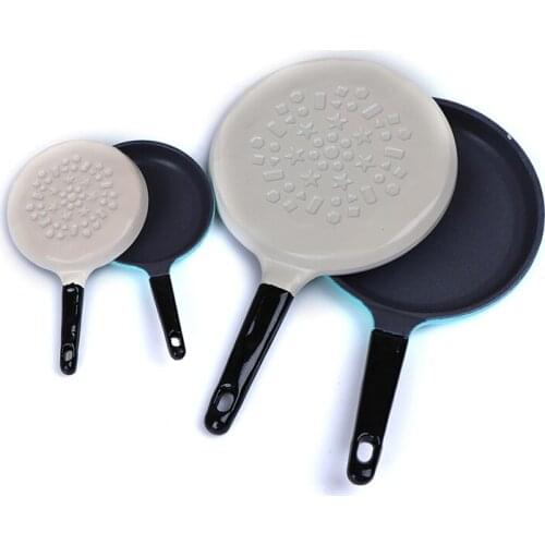 Cute 1:12 Dollhouse Miniature Kitchen Utensil Pan Model Accessories Kitchen Toys