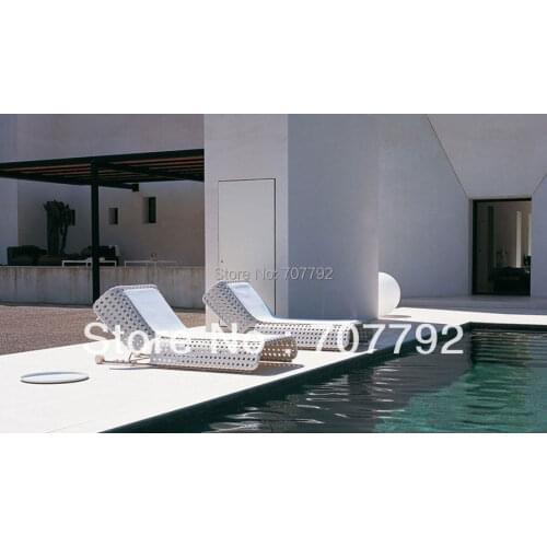 SIGMA elegant outdoor rattan sun lounge