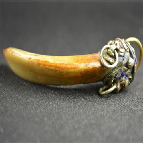 Chinese Vintage Collectibles Handwork Copper Carving Leo Boars T00th Pendant