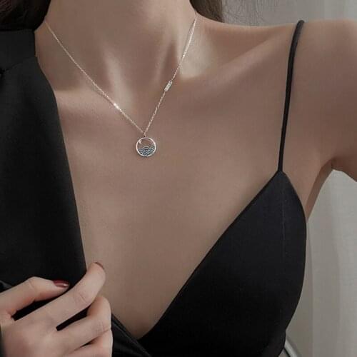 Fashion Jewelry Geometric Pendant Necklace New Design Silvery Plating One Single Layer Chain Necklace For Party Gifts