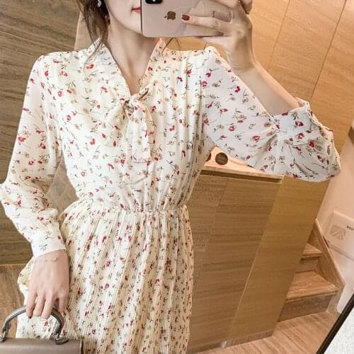 2021 Spring High Quality Medium Length Bow Pleated Floral Long Sleeve Chiffon Dresses for women A-Line Puff Sleeve Empire 1025