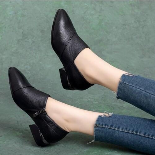 Short Boots Single Shoes Women 2021 Spring and Autumn New Pointed Soft Leather Mother Shoes Working Black Female Leather Shoes