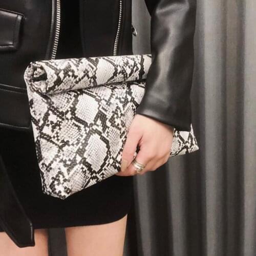 Women Day Clutches Serpentine Leather Women Handbag Ladies Designer Bags Envelope Evening Party Bags Bolsa Feminina Bolsos Mujer