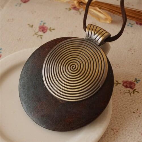 Retro Ethnic Style Wooden Circle Necklace For Women Girl Long Sweater Chain Simple Charm Jewelry Accessories