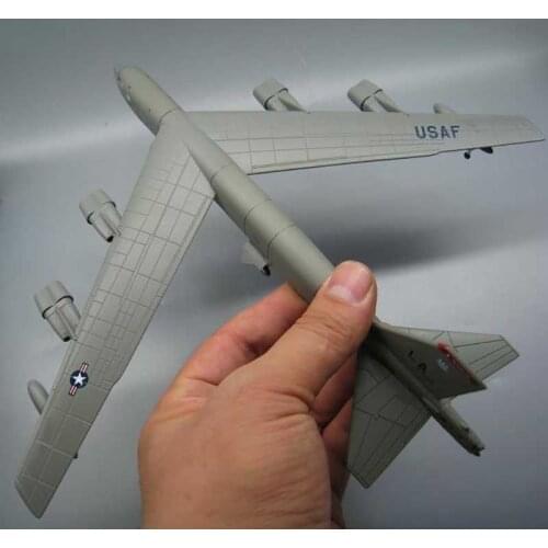 1/200 Scale B 52 Stratofortress B-52 Bomber Diecast Metal Military Plane Aircraft Airplane Model Toy Display Collections