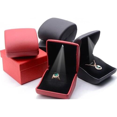 Cambered PU Leather LED Light Ring Earrings Pendant Necklace Jewelry Gift Display Case with Outer Box