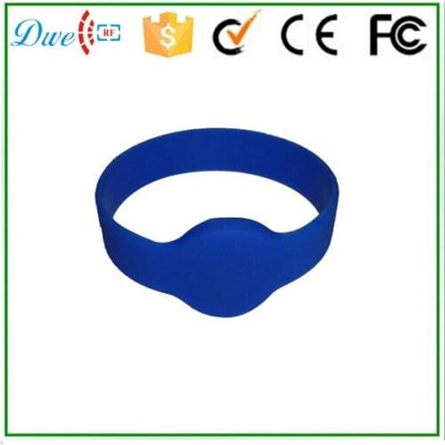 DWE CC RF Free Shipping 10pcs/lot 125khz Access Control tk4100 Silicone Waterproof 74mm Diameter RFID Wristband Bracelet Tag