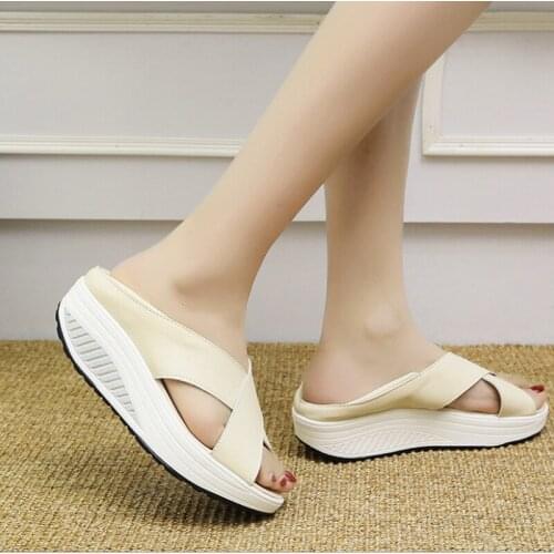 Leather Slippers Women 2021 Summer New All-match Outer Wear Beach Non-slip Casual Two-wear Sandals and Slippers Women