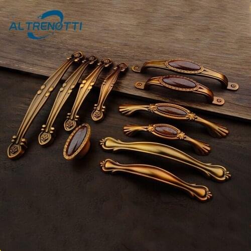 Handle Furniture Cabinet Zinc Alloy Vintage Wardrobe Kitchen Door Pull European Cupboard Drawer Closet Luxury Room Knob Hardware