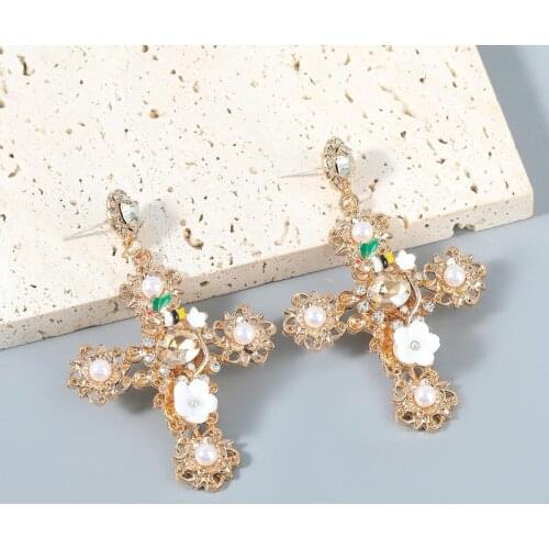 Bohemian Exaggerated Alloy Flower Pearl Cross Womens Earrings Simple Fashion Ladies Banquet Party Jewelry Gifts 2021 New Trend