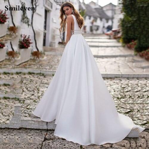 Smileven Wedding Dresses 2020 Sexy V Neck Open Back Crystal Satin Bridal Dress Beach Wedding Gowns Custom Made Robe De Mariee