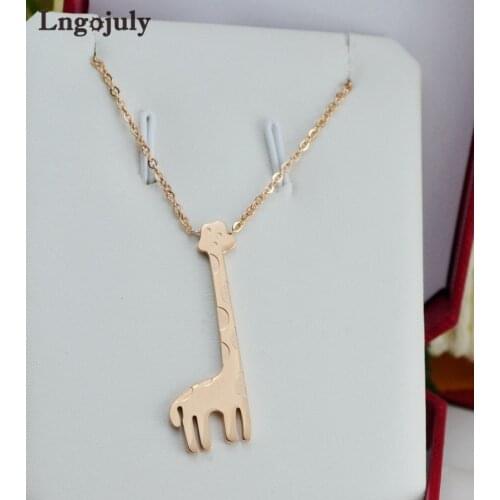 Women Necklaces Titanium Steel Giraffe Pendant Necklaces For Women Anniversary Engagement Wedding Party Necklace Jewelry Gift