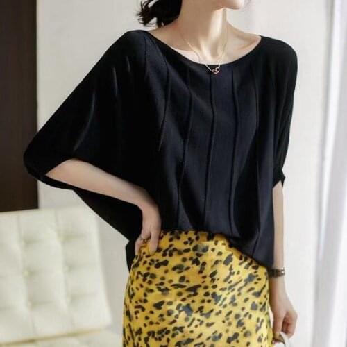 Summer new womens loose and cool T-shirt French one neck medium sleeve thin womens Pullover