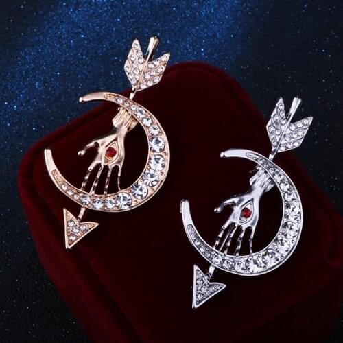 Europe and the United States moon arrow mens suit brooch female British wind pin buckle simple collar needle jacket with